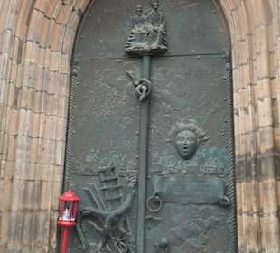 Das Portal-Tor der Johanniskirche