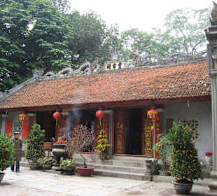 Tempel der knieenden Elefanten