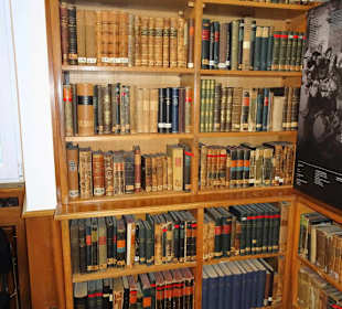 Theologische Bibliothek im Universitätsmuseum