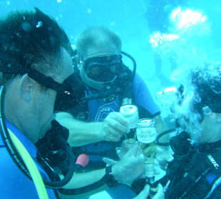 Hochzeitsantrag unter Wasser