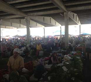 Gemnüsemarkt auf dem großen Bazar in Manavgat