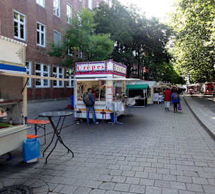 Impressionen vom Kajenmarkt am frühen Morgen