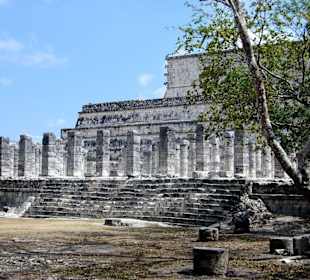 Säulenhalle von Chichen Itza