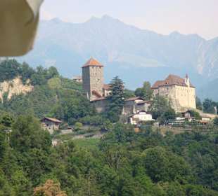 Schloß Tirol