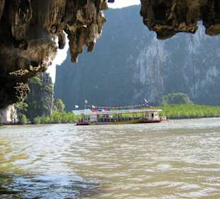Bootsfahrt in der Phang Nga Bucht