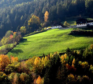Blick von der Burg auf das Tal