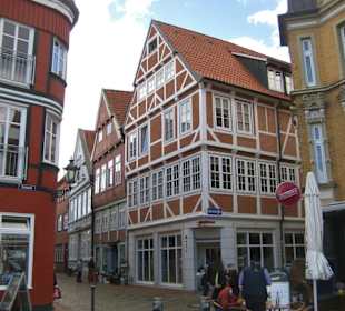 Alter Hansehafen - mittig Kramerhus