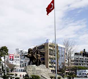 Atatürk Denkmal