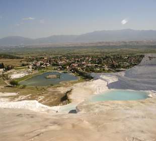 Долина  у подгожья Памуккале