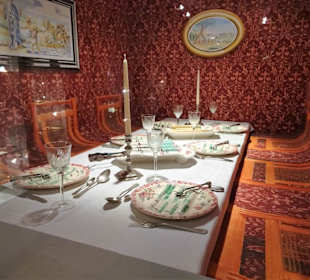 In der Ausstellung zur Spargel-Tischkultur