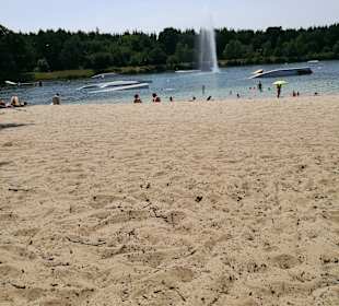 Toller See mit Sand 