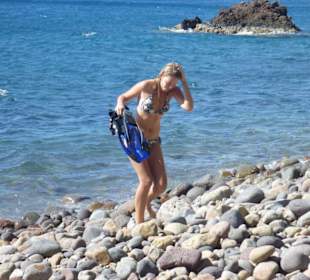 Strand ist zum Liegen ungeeignet - Steine