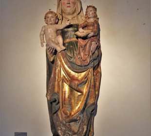 Schnitzfigur im ehemaligen Kapitelsaal