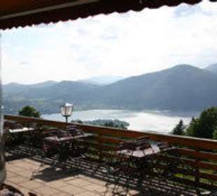 Aussichtsterrasse mit Blick auf Traunsee-Traunstein