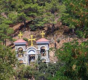 Glocken über dem Kloster