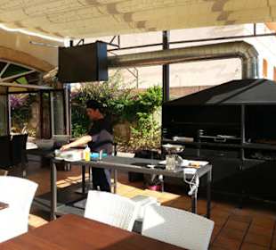 Bon Sol im neuen Outfit