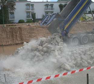 Ein Lärm wie bei einen Erdbeben und das am Sonntag