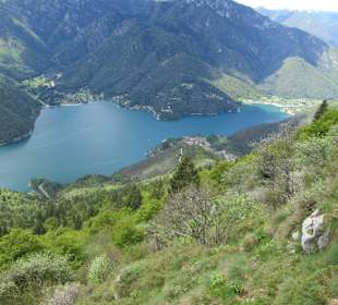 Blick vom Monte Dromae zum Lago di Ledro