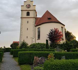 Kirche nebenan