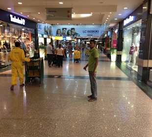 Modernes Einkaufcentrum