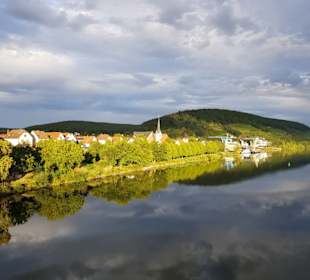 Blick auf die Uferpromenade