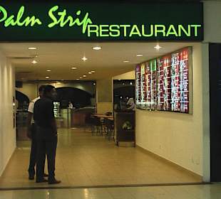 Abflughalle - 1. Etage 