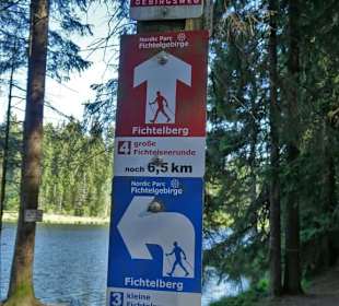 Beschilderung der Rundwege um den Fichtelsee