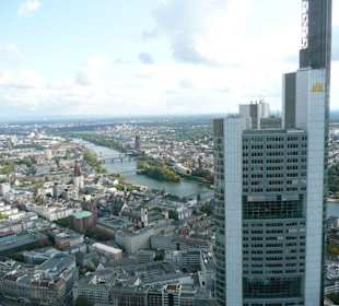 Commerzbank Tower und Main