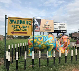 Einfahrt nach Zewa