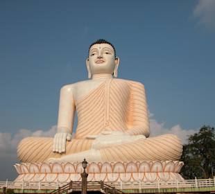 Größte sitzende Buddhastatue
