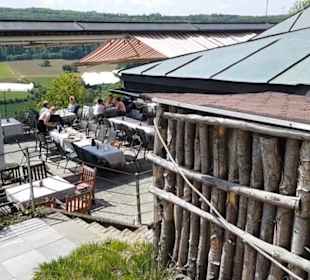 Schlosscafé im Rosengarten