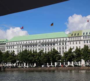 Hotel Vierjahreszeiten an der Binnenalster