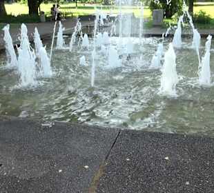 Bassins mit Sprudler im Oberen Schlossgarten 