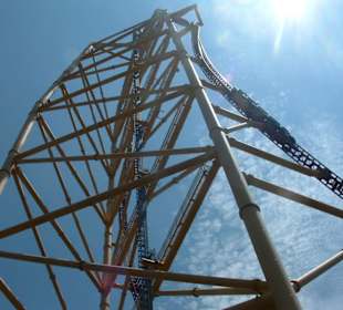 Dragster Achterbahn
