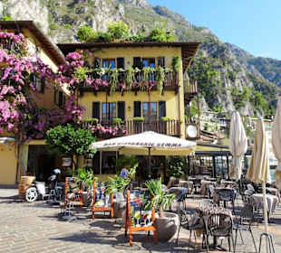 Impressionen aus der Altstadt von Limone