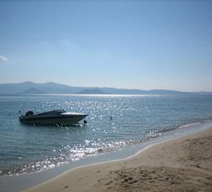 Plaka Beach/Ag. Anna 6 km entfernt am Abend