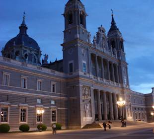 Plac przed Pałacem Królewskim