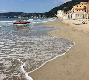Strand von Alassio.