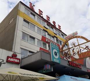 Reeperbahn auf St. Pauli in Hamburg