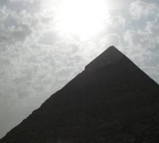 Пирамида Хефрена