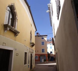 Haus mit venezianischem Fenster