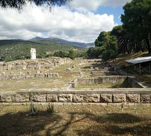 Teatr Epidauros - sąsiedztwo 