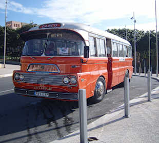 Ein "Oldtimer-Bus" für "Sonderfahrten" auf Malta !