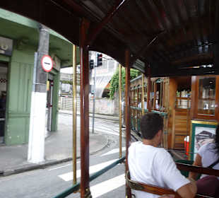Mit der Bahn durch Santos