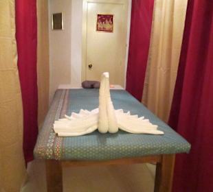 The massage beds are very comfortable