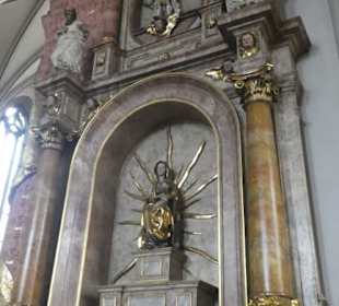 Innenansicht der Kirche St. Johannes der Täufer