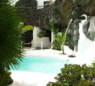 Im Wohnhaus von Cesar Marrique