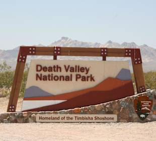 Einfahrt ins Death Valley