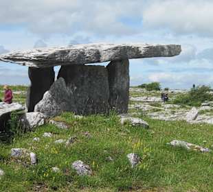 Poulnabrone Dolmen