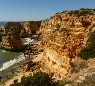 Praia da Mesquita (Oeste) - tolle Felsformationen